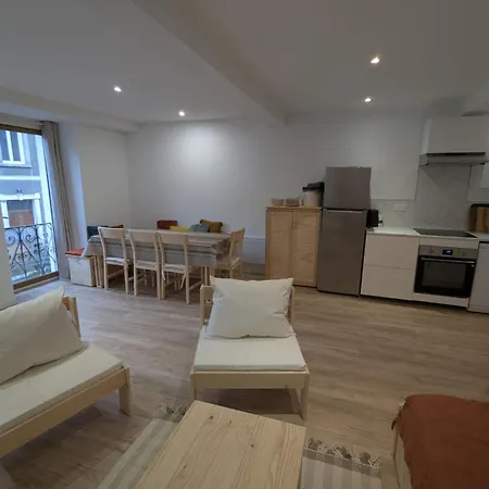 Boule De Neige - Spacieux Et Lumineux Au Coeur Du Vieux Luchon *