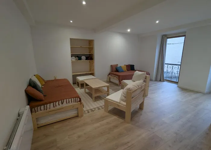 Boule De Neige - Spacieux Et Lumineux Au Coeur Du Vieux Luchon Apartamento