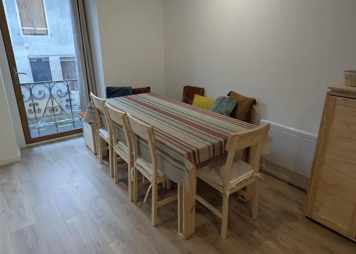 Boule De Neige - Spacieux Et Lumineux Au Coeur Du Vieux Luchon *