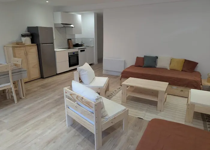 Boule De Neige - Spacieux Et Lumineux Au Coeur Du Vieux Luchon Bagnères-de-Luchon