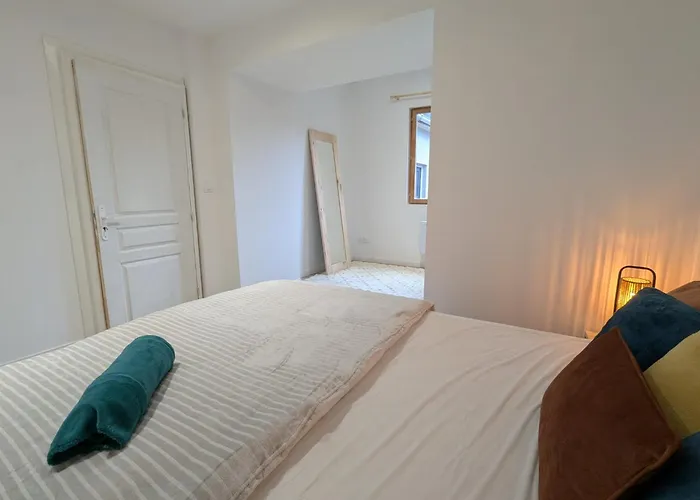 Apartamento Boule De Neige - Spacieux Et Lumineux Au Coeur Du Vieux Luchon